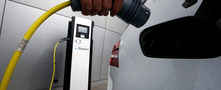 La santa alleanza delle auto elettriche