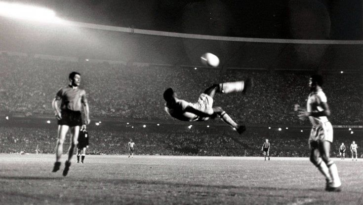 Pelé, gli 80 anni della leggenda di un altro calcio
