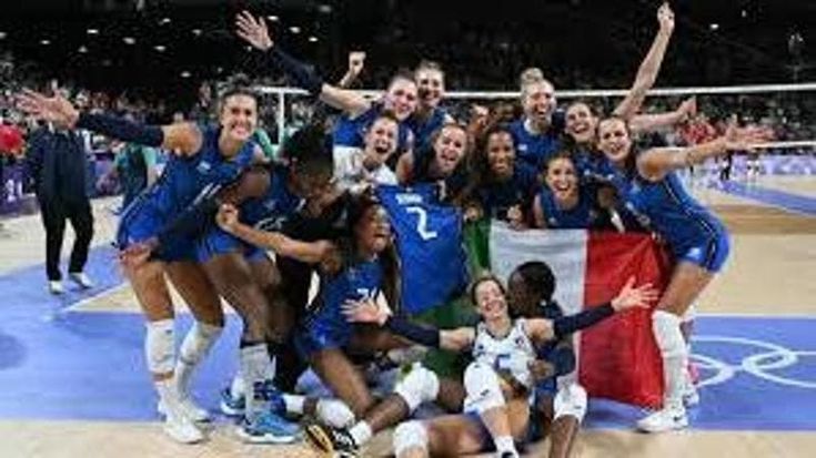 “Qui e ora – La splendida cavalcata delle ragazze del volley”, quando le azzurre di Velasco hanno incantato i Giochi di Parigi