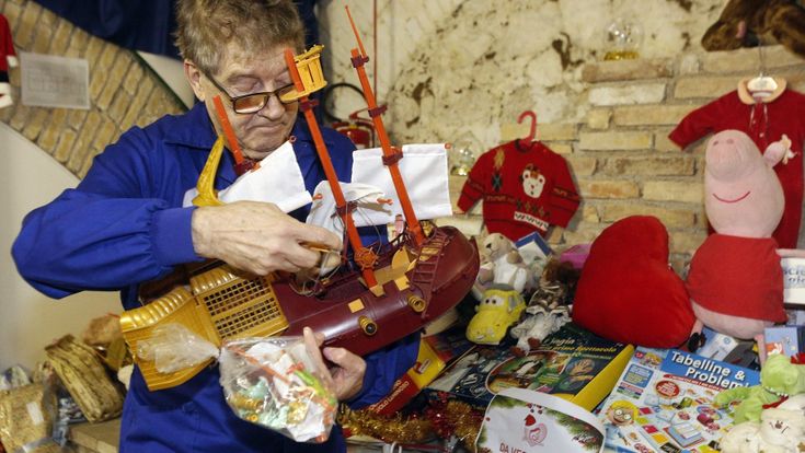 L’aggiusta-giocattoli: "Tutti i bambini meritano un regalo"