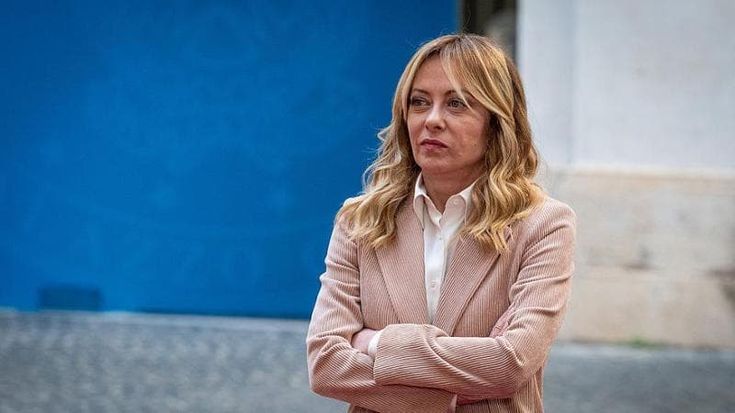 Meloni difende Pucci: a sinistra deriva illiberale. La Rai: “Rammaricati, clima di intolleranza”