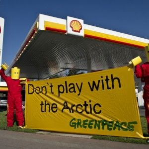 Lego dice addio a Shell per le trivellazioni nell'Artico: vince Greenpeace