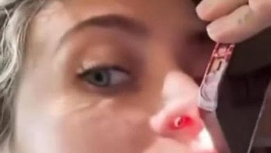 Paris Jackson parla delle conseguenze dell'uso di droga: "Ho un buco nel naso, ci va uno spaghetto"