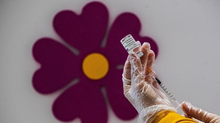 Covid e influenza, quattromila slot domenica 1° ottobre per le vaccinazioni in Lombardia: aperte le prenotazioni