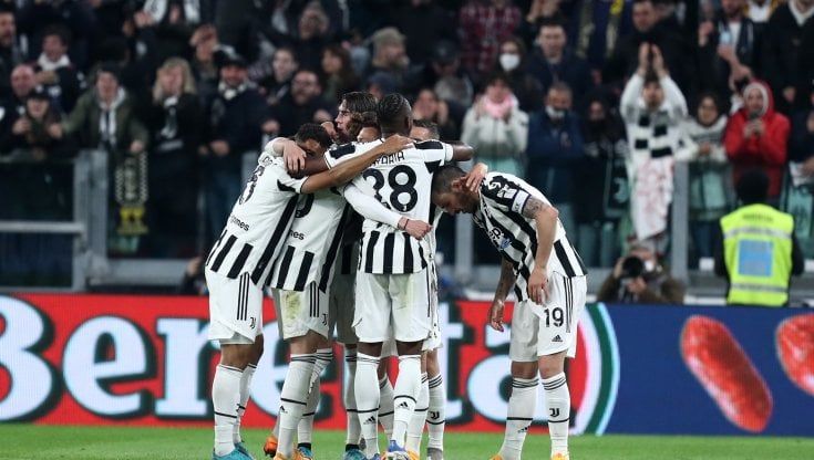 Juventus-Fiorentina 2-0: bianconeri in finale di Coppa Italia, l'11 maggio contro l'Inter