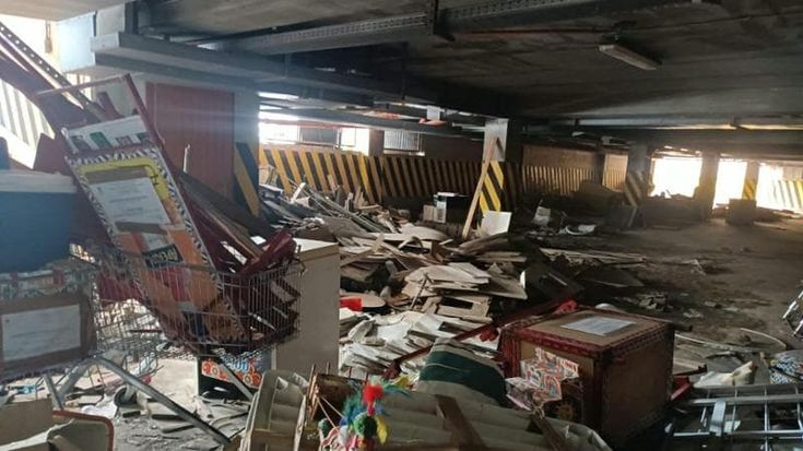 Nei magazzini dei vigili la merce degli abusivi, solo i migranti pagano le multe