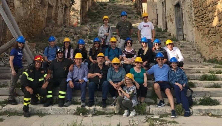Dagli Stati Uniti alla Sicilia: l'emigrazione al contrario dei turisti in cerca delle loro radici