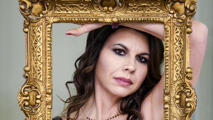 Geppi Cucciari: “Credo all’amore che resiste al tempo. La radio mi manca. In tv non voglio politici”