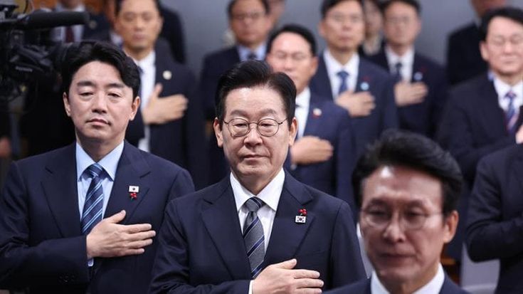 Seul, la crociata del presidente: salvare i calvi con l’aiuto del governo