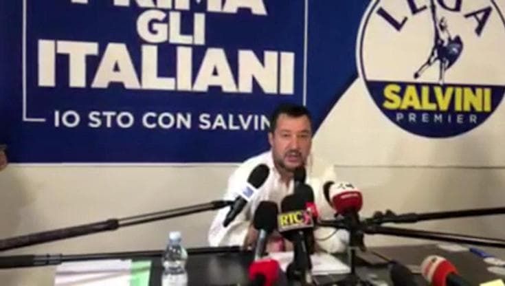 Amministrative, la lettura di Salvini: "Il centrodestra ha più sindaci rispetto a 15 giorni fa. Preoccupiamoci dell'astensione, non dei fascisti"
