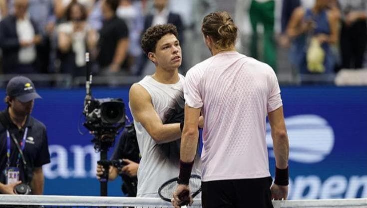 Zverev, 12.000 rimbalzi per la seconda di servizio. Shelton: "Troppo tempo, disorienta l’avversario"