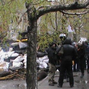 Ucraina, al vertice d'emergenza all'Onubraccio di ferro tra Russia e OccidenteUltimatum di Kiev ai filo-russi a Sloviansk