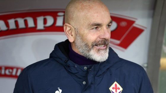 Fiorentina, Pioli: "Vogliamo vincere con pazienza e intelligenza, non penso alla Lazio. Rigore Juve? Non ho visto la partita"