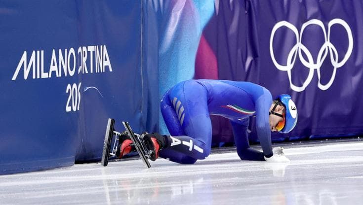 Sighel eliminato nei 500 dello short track, scappa via polemico. Federazione: sempre lo stesso giudice