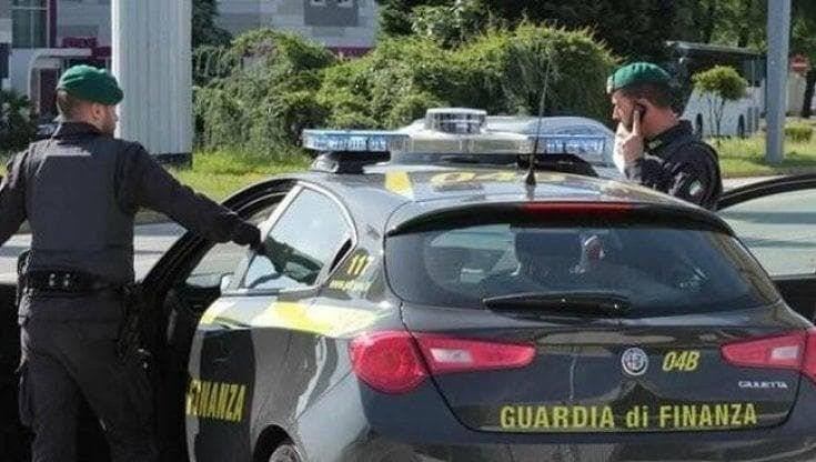 Firenze, scoperta maxi evasione da oltre 4 milioni di euro nel settore dei voli privati