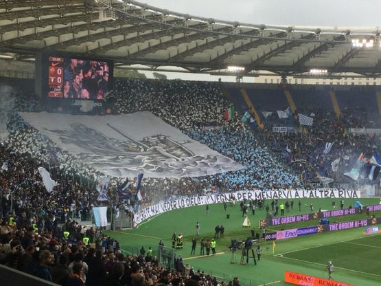 Curva Nord, la coreografia ricorda l'Inferno dantesco