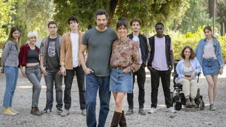 Ascolti tv, ‘Un professore’ batte tutti. Anche sui social