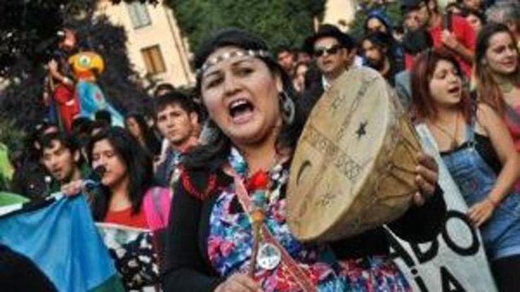 Argentina, la mobilitazione delle comunità mapuche-tehuelche nonostante le minacciate di sgombero