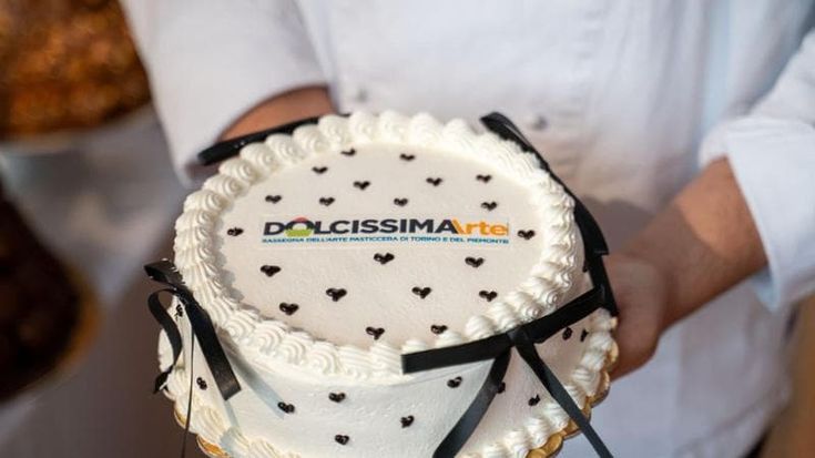 DolcissimArte, in città tra vetrine tram e merende