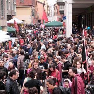 Bologna, sul 25 aprile al Pratello è rissa a sinistra