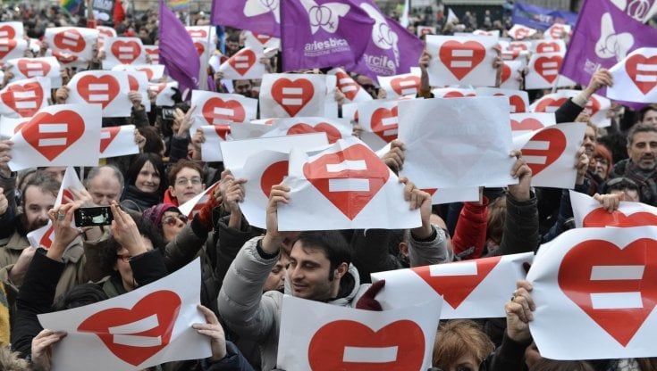 Stefano Lo Russo: "Basta discriminare i figli di coppie gay, si muova il Parlamento"