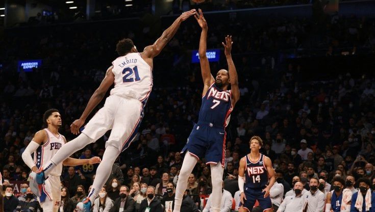Basket, Nba: Durant trascina Brooklyn, Phoenix travolge Washington