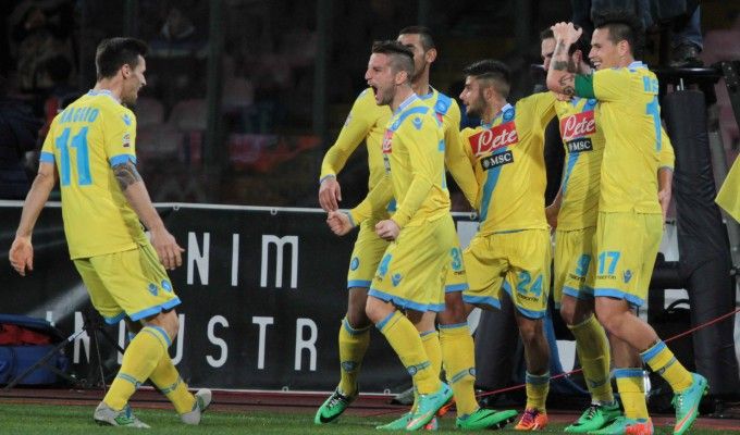 Napoli-Milan 3-1: Higuain stende Seedorf, lacrime per Balotelli