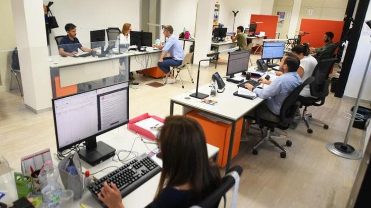 L’occupazione cresce. Ma in tre anni di gioverno Meloni, solo per over 50. “È l’effetto pensioni”