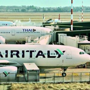 Air Italy, Unicredit e Auchan: i dossier del lavoro aperti. Coronavirus, per il Fmi pesa per lo 0,1-0,2% sulla crescita globale