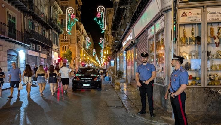 Vucciria al centro della violenza, un operaio picchiato in fin di vita. Due turisti rapinati