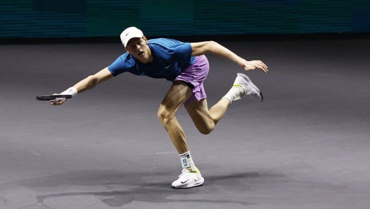 Ranking Atp tennis, Sinner sale al 12° posto. Djokovic da record: 377 settimane da numero uno come Steffi Graf